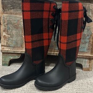 Coach size 6 Black and Red Plaid Women's Boots with thinsulate lining worn once